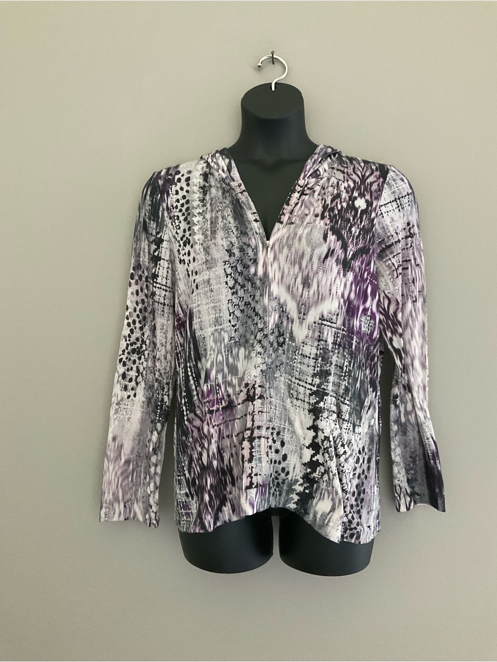 Christopher & Banks, Purple & White, Pattered, Sweatshirt